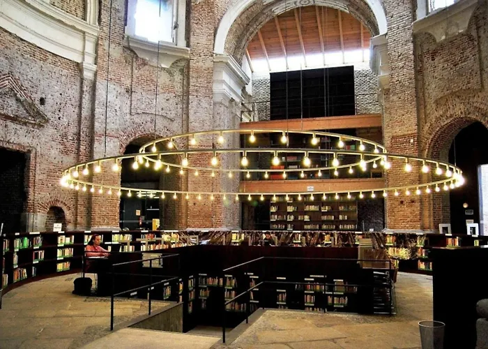 Fee4Me. Amazing Apartment In The Heart Of Lavapies